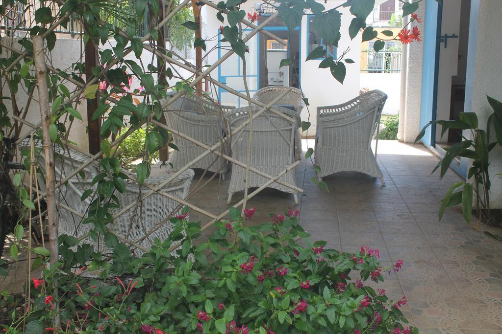 Auberge Miko Grand Baie Exterior photo